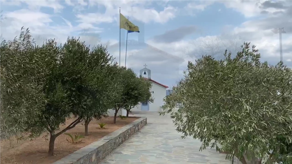 Φθινοπωρινό τοπίο στο εκκλησάκι της Παναγιάς στον δρόμο Αμαρύνθου...