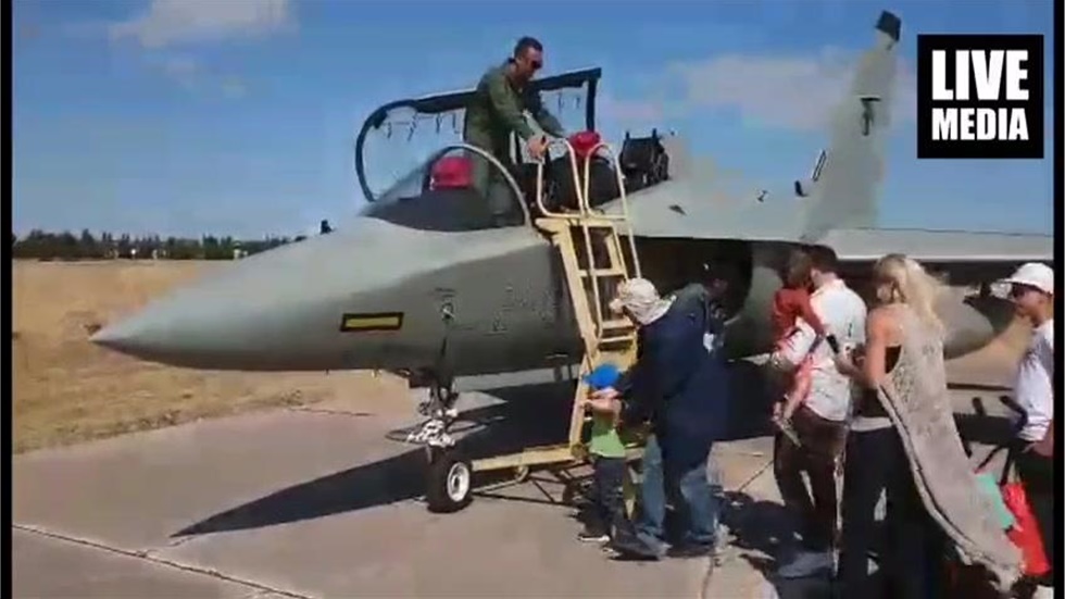 Athens Flying Week. Εντυπωσιάζουν με  το θέαμα που προσφέρουν...