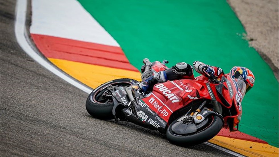 Θέαμα και δράση από Ducati στην Αραγκόν! Άλλα κόλπα ο Ντοβιτσιόζο!...