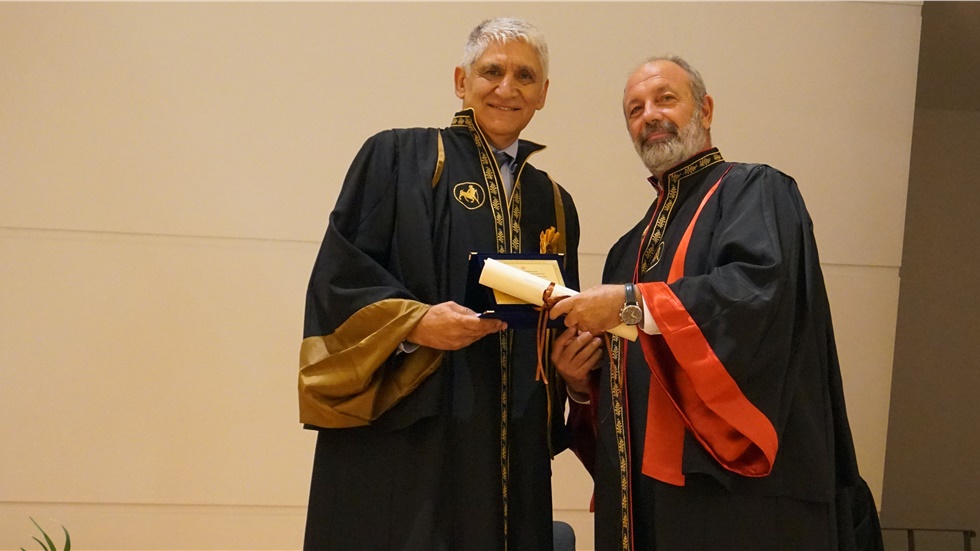 Σε επίτιμο διδάκτορα του ΤΕΦΑΑ του Παν. Θεσσαλίας αναγορεύθηκε...