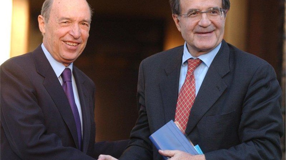 Σημίτης και Πρόντι σε εκδήλωση για το μέλλον της Ευρώπης