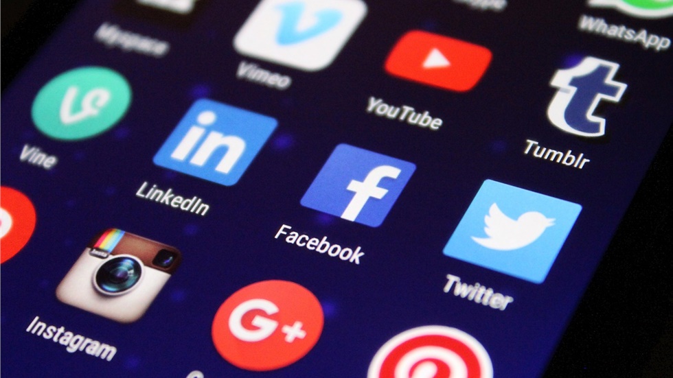 Η δημοκρατία την εποχή των social media