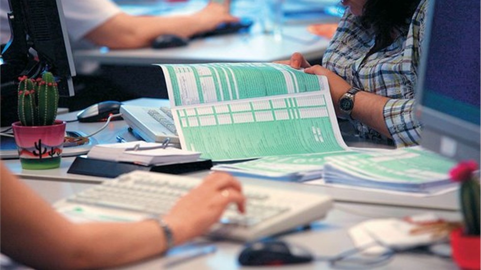 Νέο τοπίο στη φορολογία από το 2020 - Έρχονται ελαφρύνσεις 1,2...