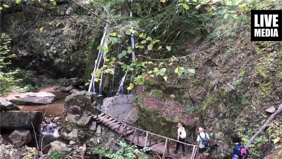 Φθινοπωρινό Trekking στους Καταρράκτες της Βαρβάρας ή  Κηπουρίτσας....