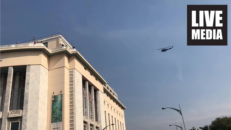Εντυπωσιακή επίδειξη των πιλότων της Πολεμικής Αεροπορίας, στον...