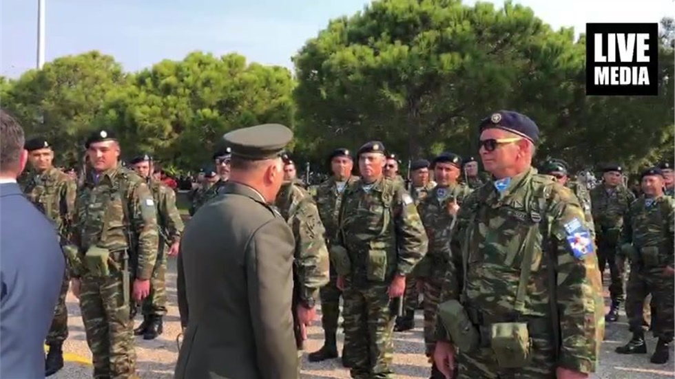 Πολίτης ζητούσε από τον Στρατηγό να ακούσει το «Μακεδονία ξακουστή»...