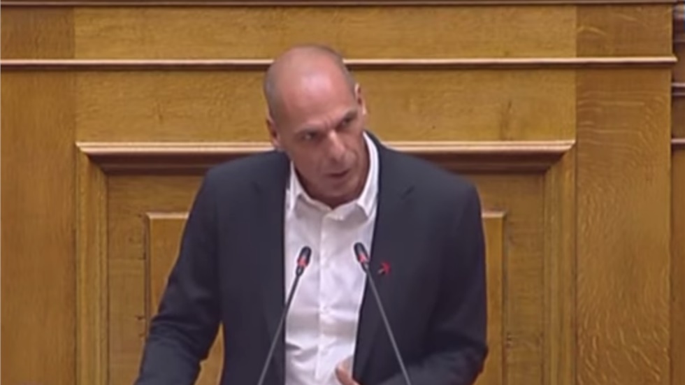 Έντονη αντιπαράθεση Βαρουφάκη - Χρυσοχοΐδη για το νομοσχέδιο για το άσυλο