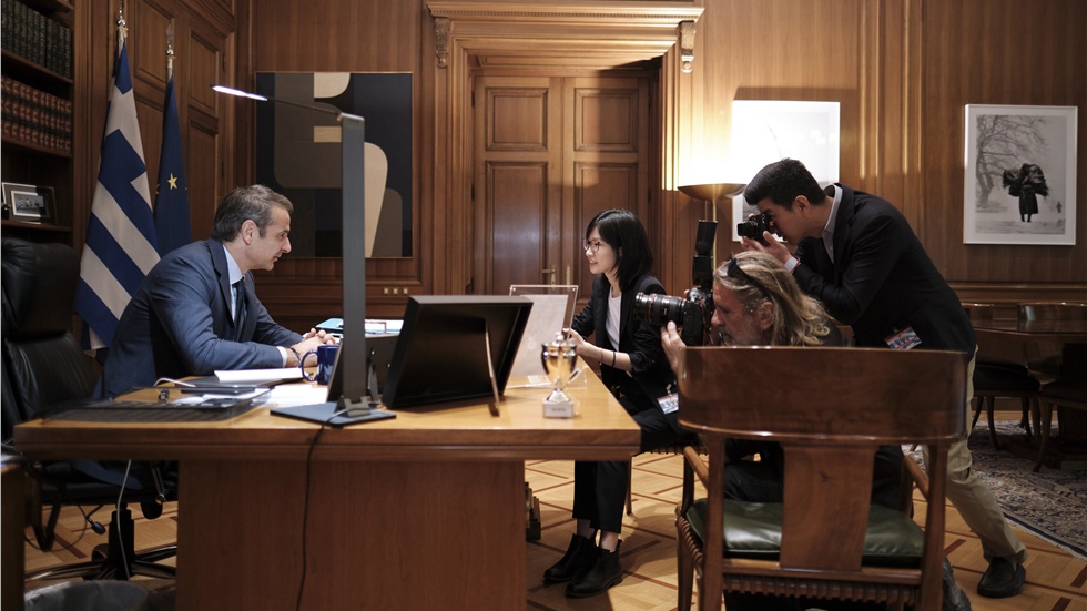 Στη Σαγκάη ο Κυριάκος Μητσοτάκης - Θα συναντηθεί με τον Πρόεδρο...