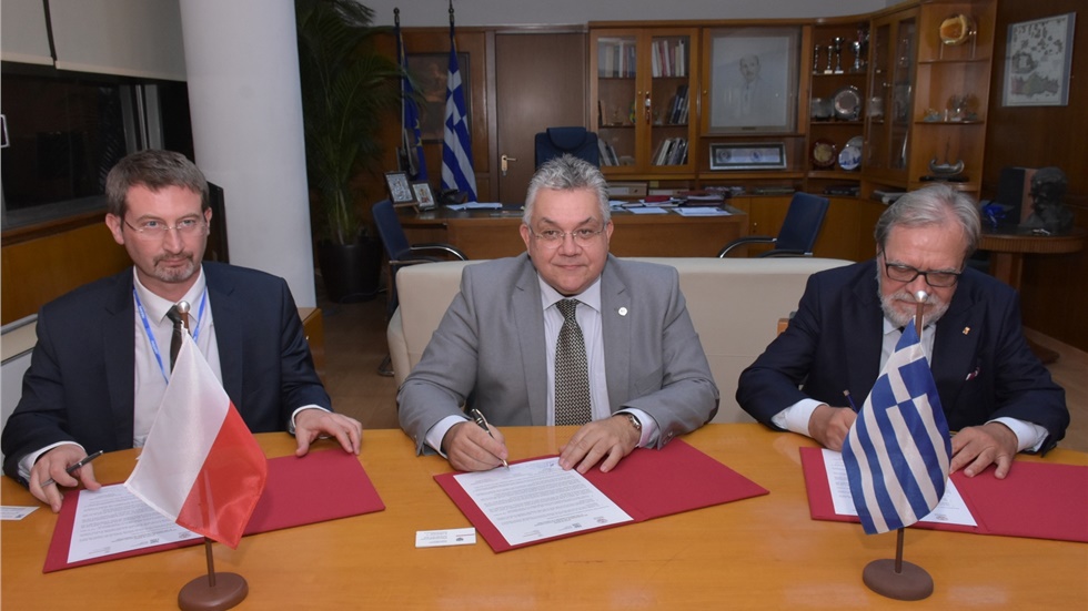 Υπογραφή συμφώνου συνεργασίας για τη διδασκαλία Πολωνικής Γλώσσας...