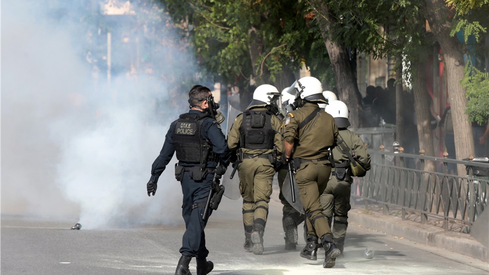 Δύο άτομα συνελήφθησαν για συμμετοχή στα χθεσινά επεισόδια στο...