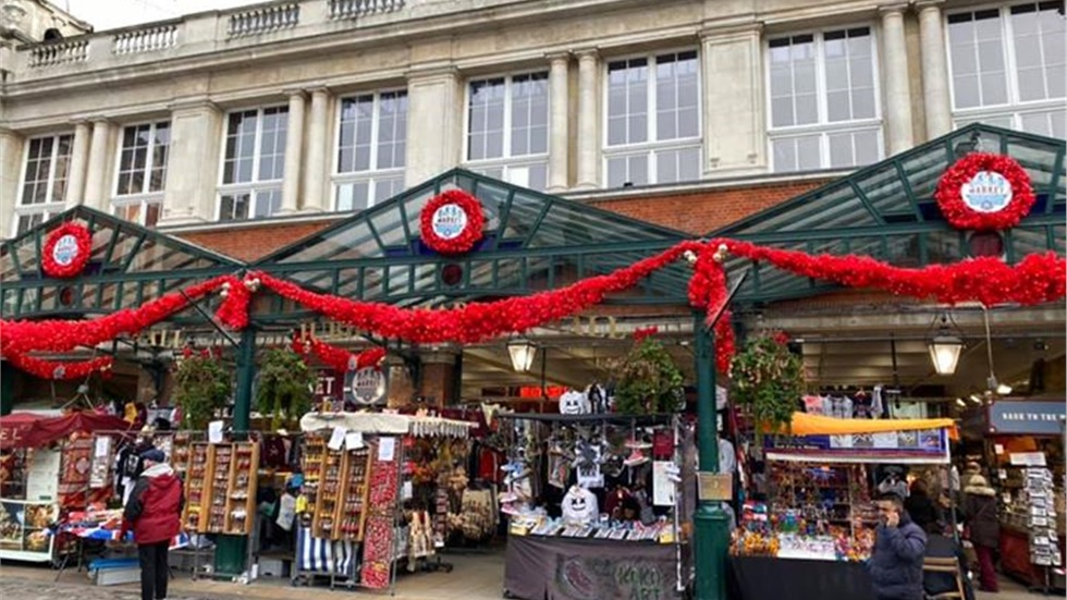 Χριστουγεννιάτικοι στολισμοί στο Covent Garden του Λονδίνου....