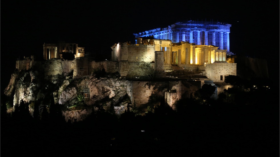 Η Ακρόπολη θα φωτιστεί απόψε με το μπλε χρώμα της UNICEF