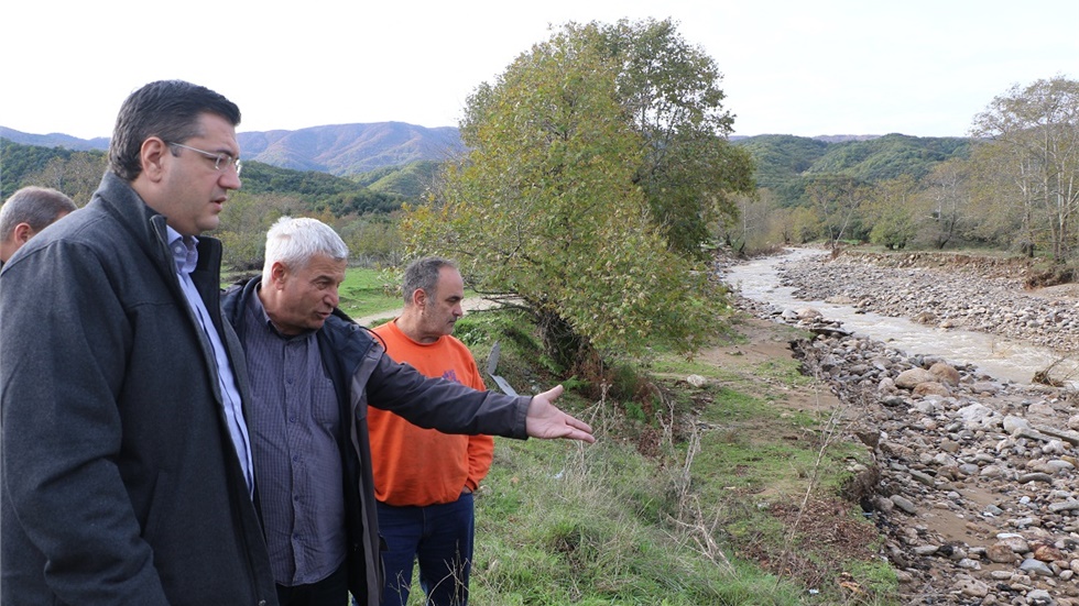 Αυτοψία Απ. Τζιτζικώστα στις πληγείσες περιοχές της Χαλκιδικής