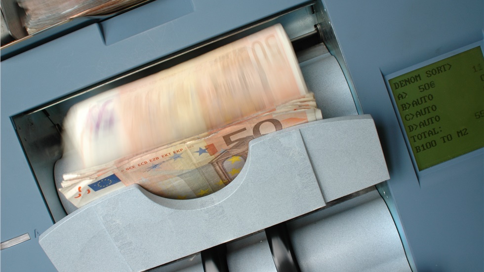 ΤτΕ: Αύξηση καταθέσεων, μείωση των δανείων τον Οκτώβριο