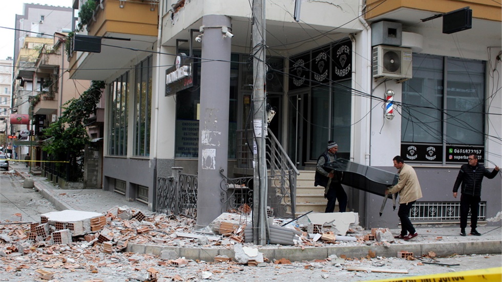 Συγκέντρωση ανθρωπιστικής βοήθειας για τους σεισμόπληκτους της...
