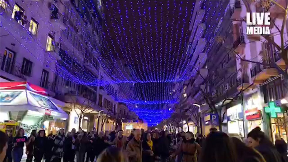 Τώρα στην Αγίας Σοφίας, στη Θεσσαλονίκη.  
