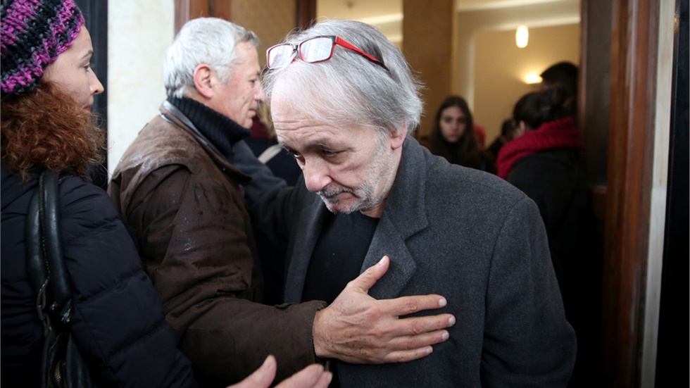 Στην εντατική ο Ανδρέας Μικρούτσικος σε κρίσιμη αλλά σταθερή...