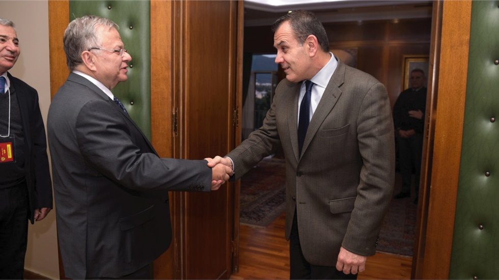Μνημόνιο συνεργασίας του “Χαμόγελου του Παιδιού” με το υπουργείο...