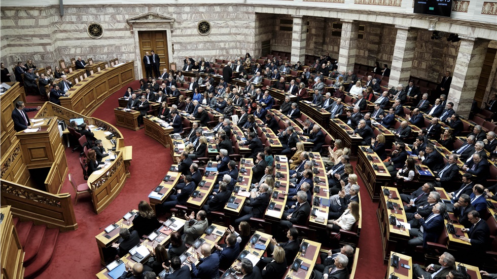 Boυλή: Ενός λεπτού σιγή στη μνήμη των πεσόντων στα Ίμια