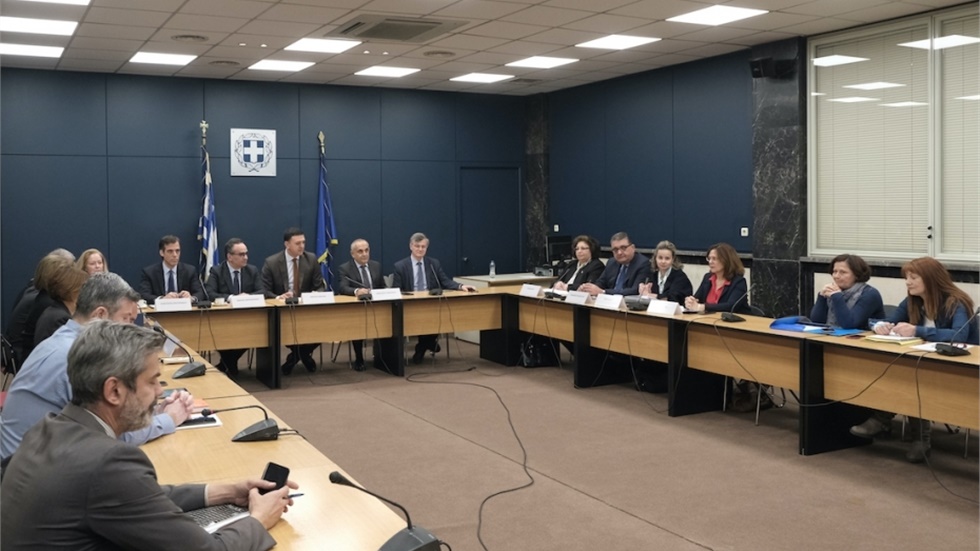 Συνεδρίαση Εθνικού Συμβουλίου Δημόσιας Υγείας με θέμα τον κορονοϊό