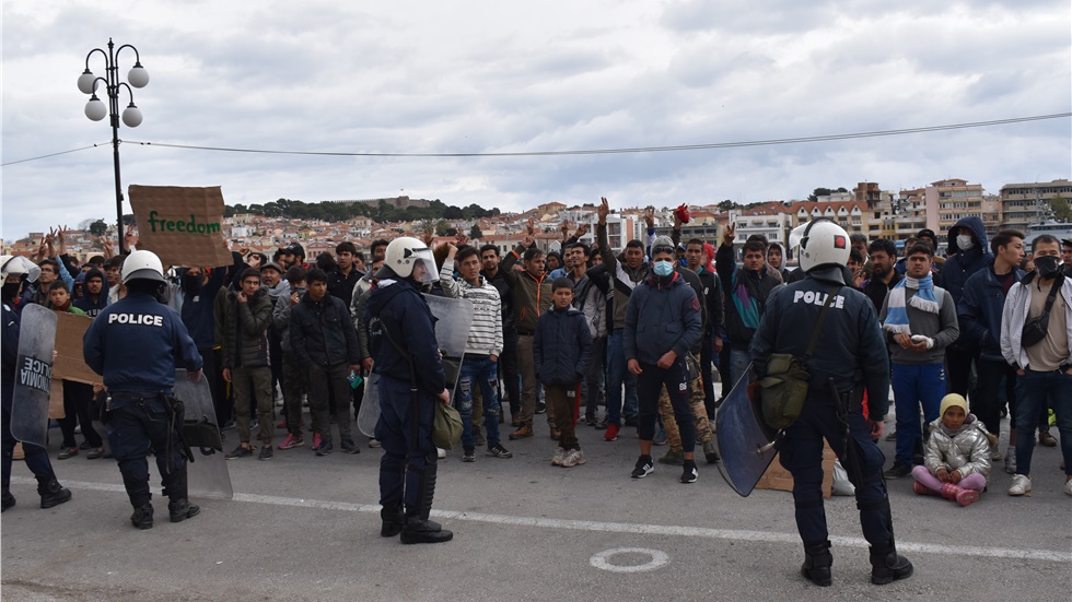 Ένταση στη Λέσβο μεταξύ αιτούντων άσυλο και αστυνομίας