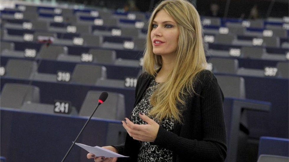 Εύα Καϊλή προς ΕΕ και ΕΚΤ: Συμπεριφορά καρτέλ οι φανερές και...