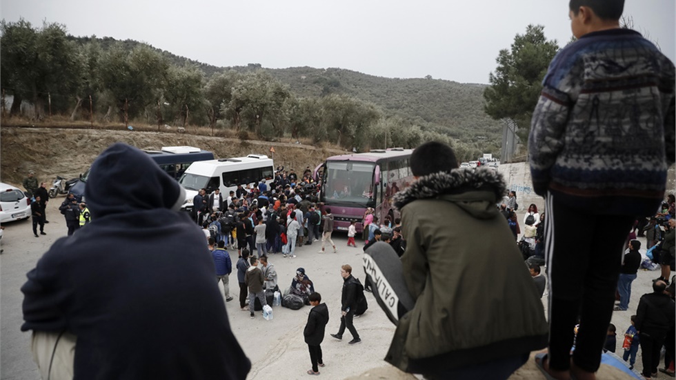 Μειωμένες οι ροές προσφύγων και μεταναστών προς τα νησιά του...