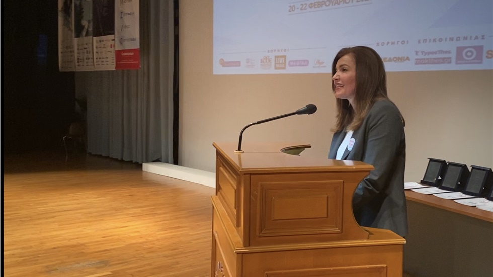 Άσπα Χασιώτη: Το σχολείο οφείλει να ανοίγει παράθυρα στον κόσμο...