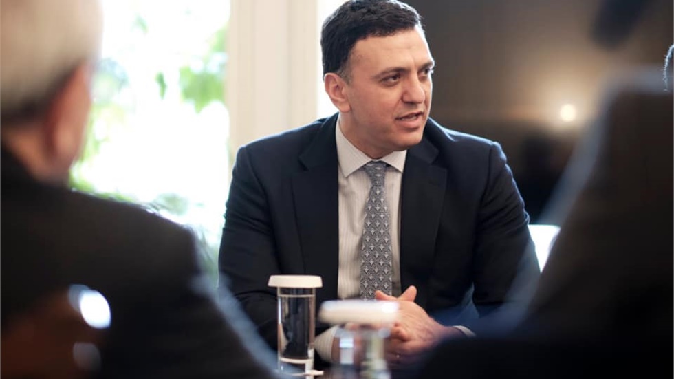 Β. Κικίλιας: Να ακούτε τους ειδικούς για τον κορονοϊό κι όχι...