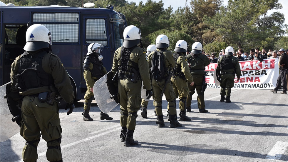 ΕΛΑΣ για τα γεγονότα σε Λέσβο και Χίο: «Όλες οι ευθύνες θα καταλογιστούν...