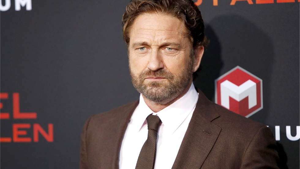Ο Gerard Butler λαμπαδηδρόμος στη Σπάρτη