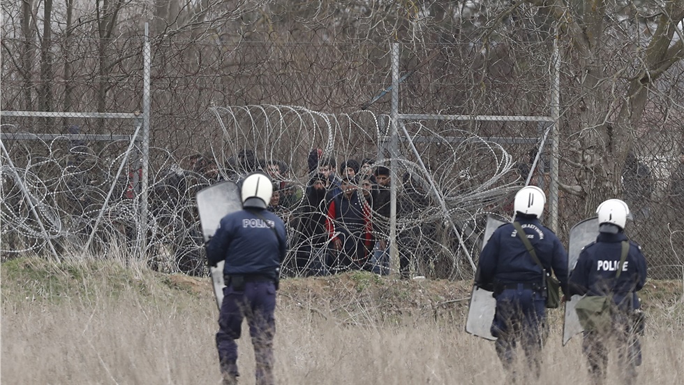 Ένα ελικόπτερο και αστυνομικούς στέλνει η γερμανική κυβέρνηση...