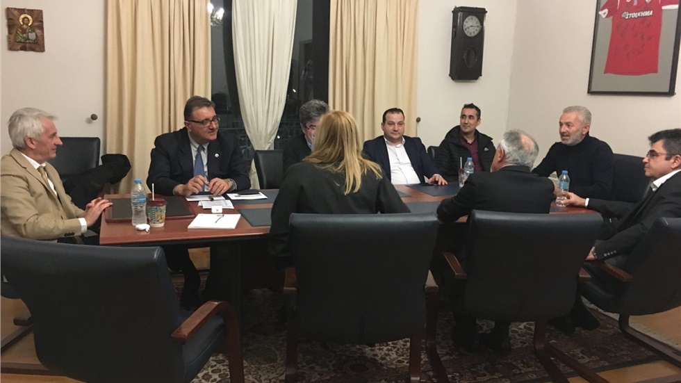 Συνεχείς συσκέψεις του Προέδρου του ΠΙΣ με τους Ιατρικούς Συλλόγους...