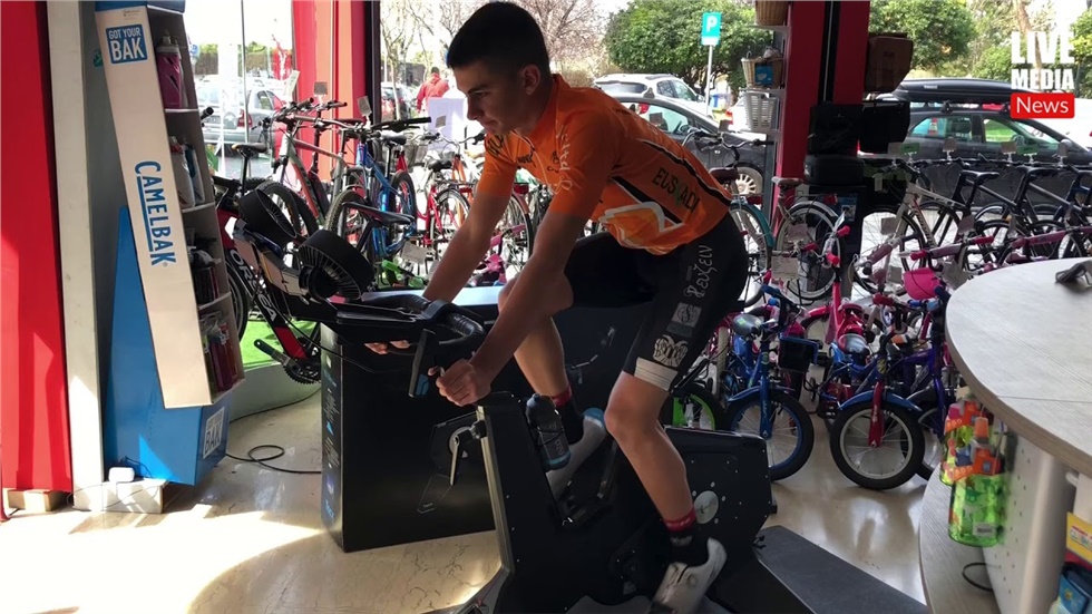 «Μένουμε σπίτι» και... κάνουμε ποδήλατο με το Neo bike smart...