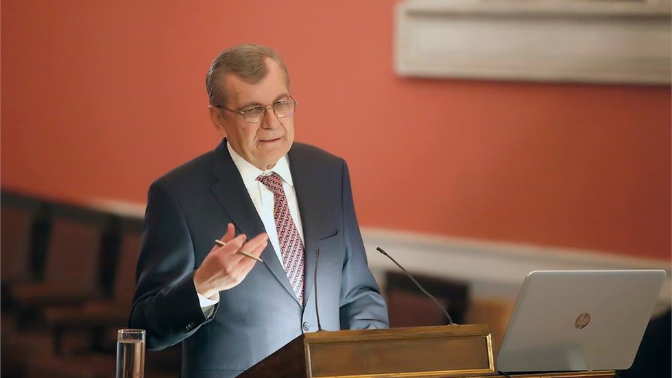 Θετικός στον κοροναϊό ο Δημήτρης Κρεμαστινός - Νοσηλεύεται στη...