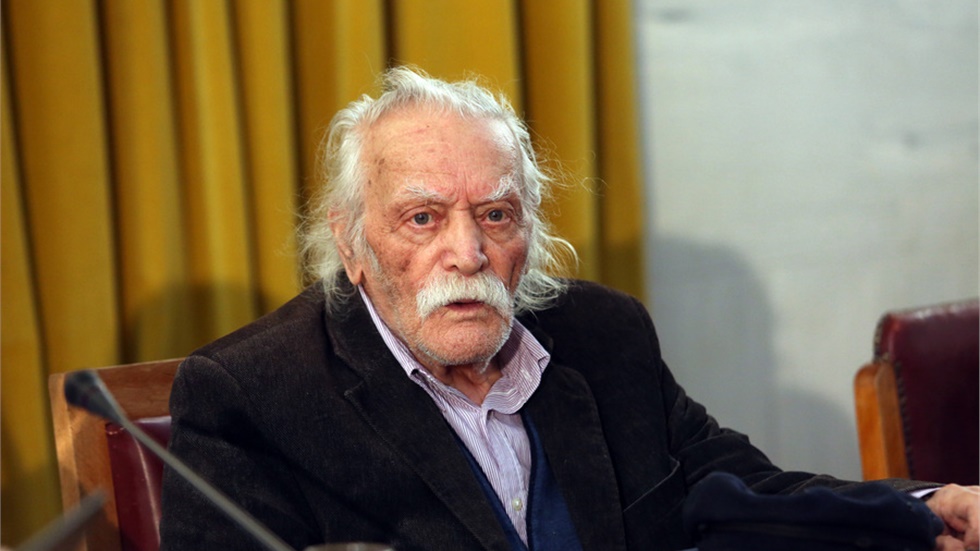 Απεβίωσε ο Μανώλης Γλέζος