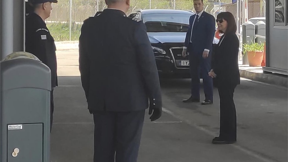 Η Πρόεδρος της Δημοκρατίας στα σύνορα στις Καστανιές Έβρου.