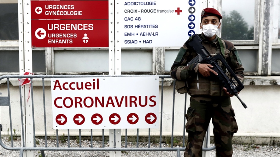 Η Γαλλία κινείται προς την άρση του lockdown