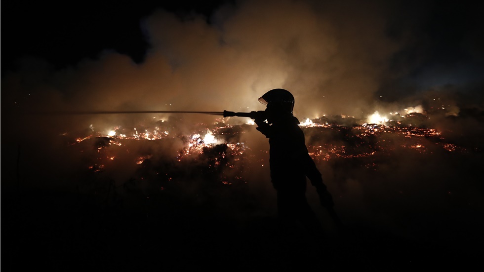 Υπό πλήρη έλεγχο φωτιά που έκαψε ξερά χόρτα και σκουπίδια στον...
