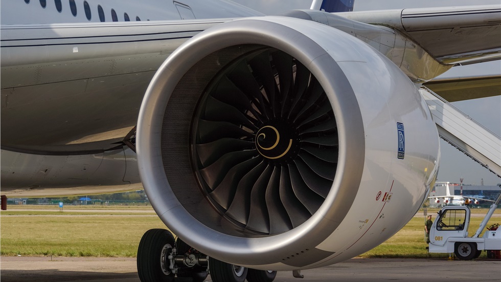 Στην απόλυση 9,000 εργαζομένων προχωράει η Rolls-Royce