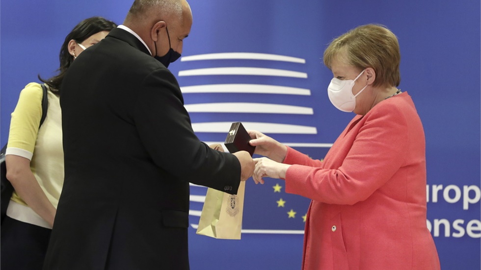 Ξεκίνησε η Σύνοδος Κορυφής για το σχέδιο ανάκαμψης της ΕΕ από...