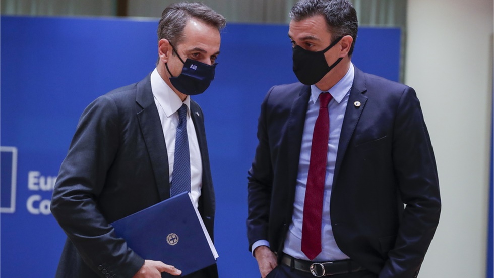 Συμφωνία των 27 για το ιστορικό σχέδιο ανάκαμψης σε μια Σύνοδο...