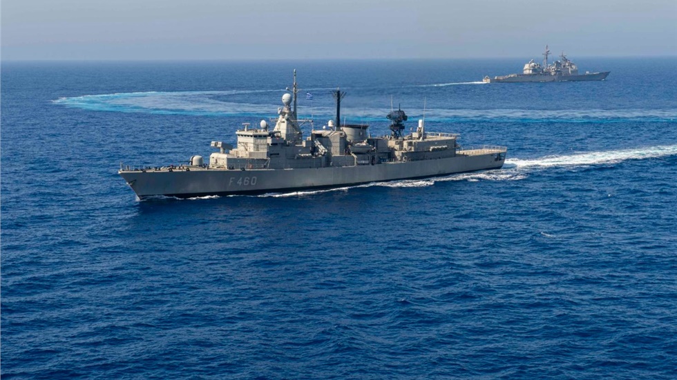 Φωτογραφίες από την Ελληνοαμερικανική άσκηση νότια της Κρήτης