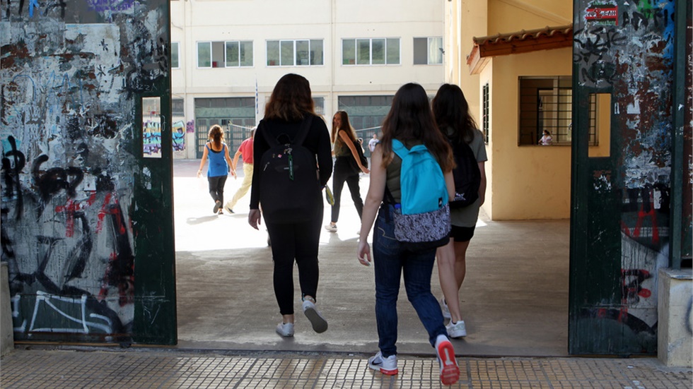 Τ. Θεοδωρικακός: Δωρεάν οι μάσκες σε όλους τους μαθητές και για...