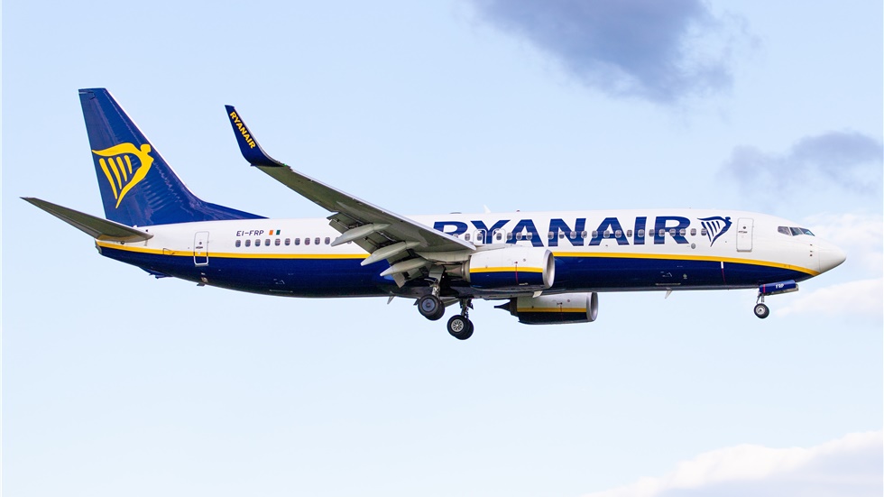 Αεροπλάνο της Ryanair συνοδεύθηκε από καταδιωκτικά - Δύο συλλήψεις...