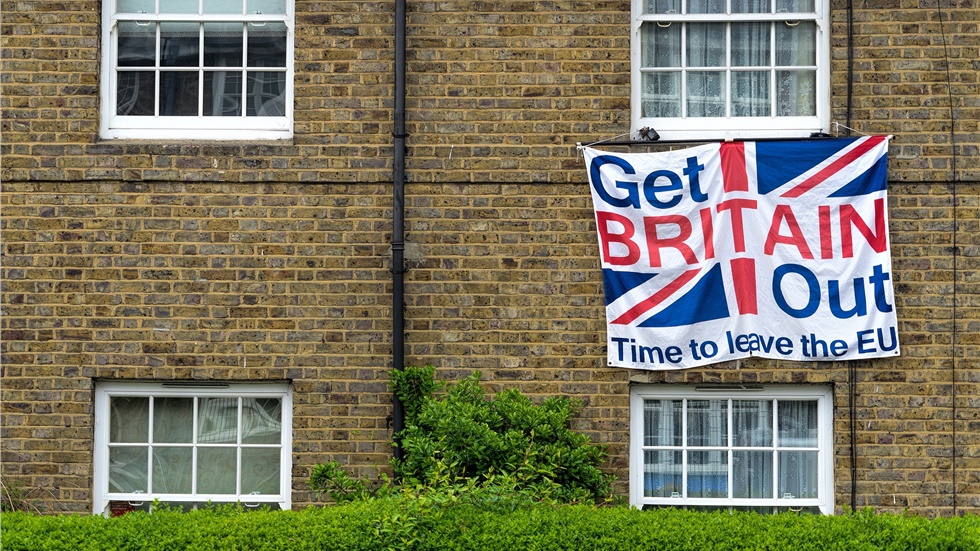 Brexit: Στα άκρα οι σχέσεις των δύο πλευρών -  Οι Βρυξέλλες εξετάζουν...