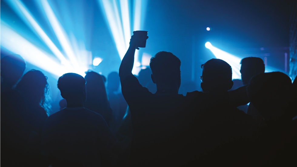 Θεσσαλονίκη: Το clubbing των 90's επιστρέφει μέσα από το διαδίκτυο	