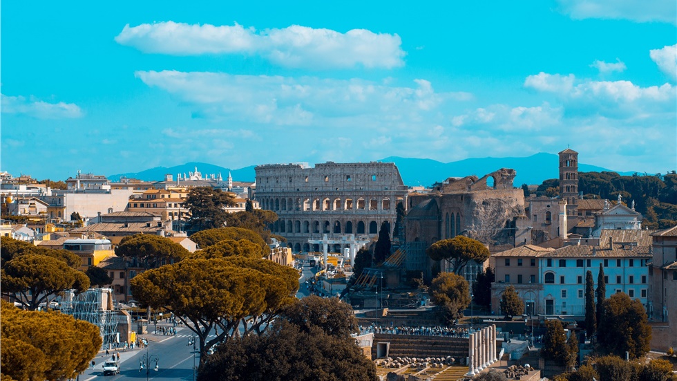 Υποχρεωτική από αύριο η χρήση μάσκας σε όλους τους ανοικτούς...