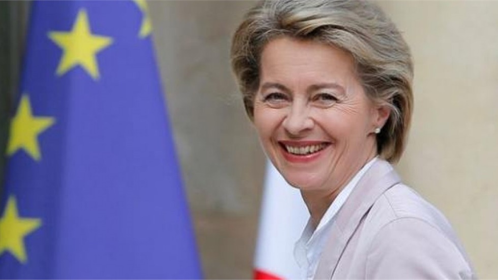 Σε αυτοαπομόνωση η Ούρσουλα φον ντερ Λάιεν αφού ήρθε σε επαφή...