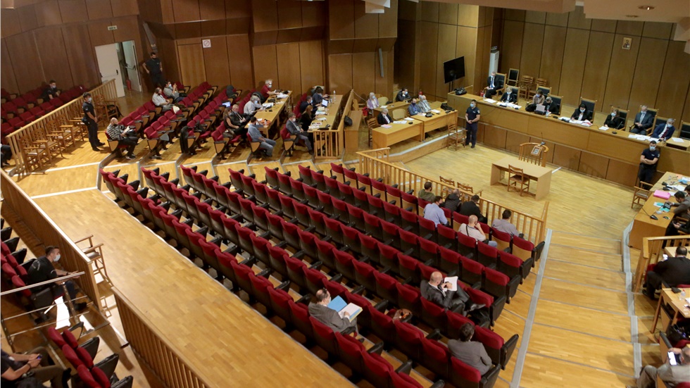 Δίκη Χρυσής Αυγής: Συνεχίζεται αύριο στις 10.30 το πρωί	